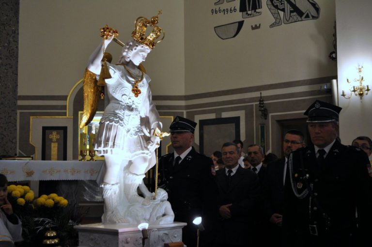 Korzenną nawiedziła figura św. Michała Archanioła