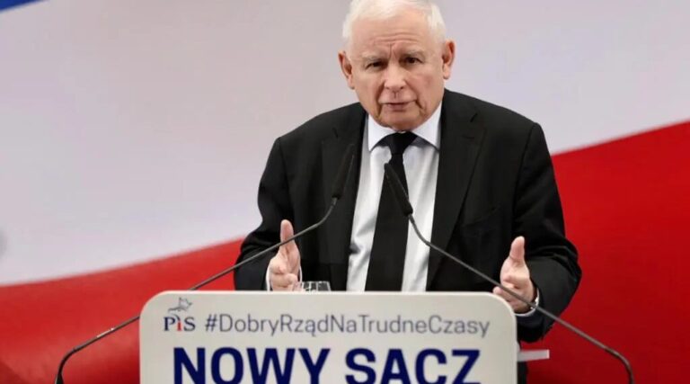 Jarosław Kaczyński odwołał małopolski zarząd PiS, po tym jak Łukasz Kmita nie został marszałkiem